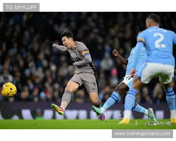 阿尔瓦雷斯与孙兴慜：全能攻击手的战术角色及进攻参与度对比