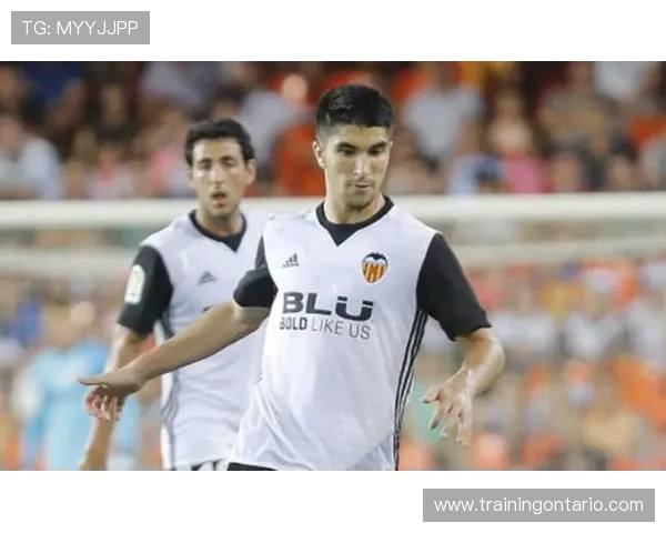 加亚：从瓦伦西亚青训到主力的稳步成长轨迹